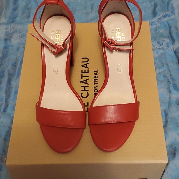NWT RED ROUGE LEATHER HEELS - Picture 2 of 3